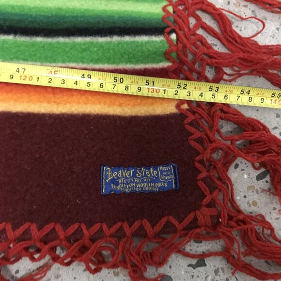 PENDELTON BEAVER STATE Wool Shawl Thorw Blanket Red & Green Southwestern Tribal - Picture 4 of 6